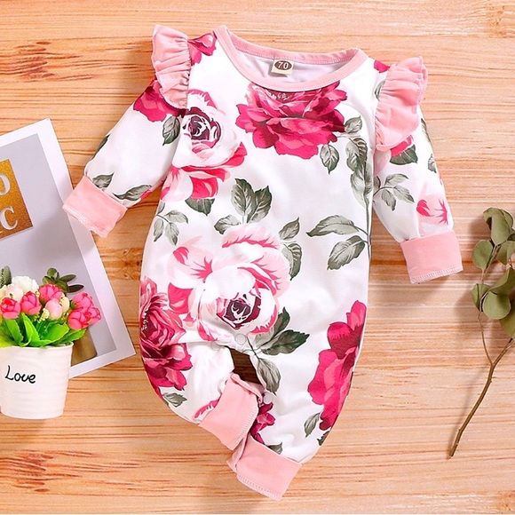 BUNDLE DEAL‼️ NWT FLOWERED RUFFLE BODYSUIT/Infant Girls 3-piece Set - Picture 2 of 12